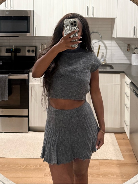 REVOLVE Dresses & Skirts - REVOLVE Gray knit Crop Top & Pleated Mini Skirt Set
